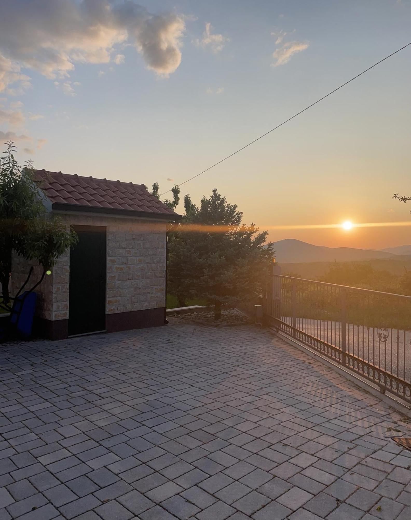 Villa Duje Триль Экстерьер фото