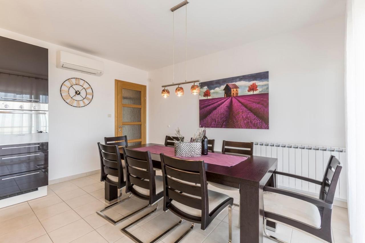 Villa Duje Триль Экстерьер фото